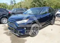 2020 Toyota RAV4 фото