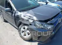 2020 Toyota RAV4 фото