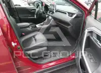 2020 Toyota RAV4 photo