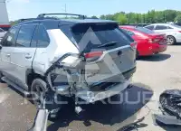 2020 Toyota RAV4 фото