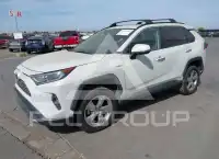 2020 Toyota RAV4 фото