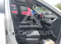 2020 Toyota RAV4 photo
