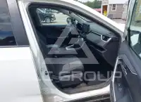 2020 Toyota RAV4 фото
