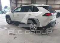 2020 Toyota RAV4 photo