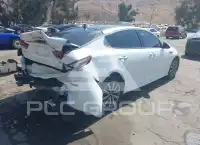 2020 KIA Optima фото