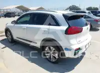 2020 KIA Niro photo