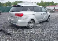 2020 KIA Sedona фото