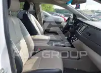 2020 KIA Sedona фото