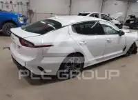 2020 KIA Stinger фото