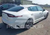 2020 KIA Stinger фото