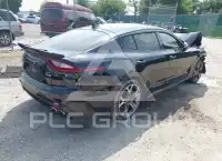 2020 KIA Stinger фото