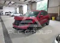 2020 Ford ESCAPE photo