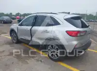 2020 Ford ESCAPE photo