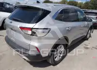 2020 Ford ESCAPE photo