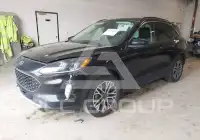 2020 Ford ESCAPE photo