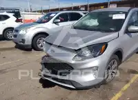 2020 Ford ESCAPE photo