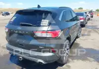 2020 Ford ESCAPE photo