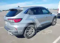 2020 Ford ESCAPE photo