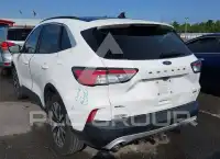 2020 Ford ESCAPE photo