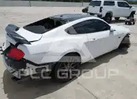 2020 Ford MUSTANG photo