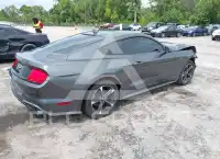 2020 Ford MUSTANG photo