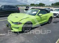 2020 Ford MUSTANG photo