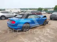 2020 Ford MUSTANG photo