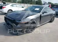 2020 Ford MUSTANG photo