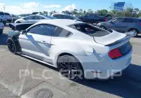 2020 Ford MUSTANG photo