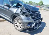 2020 Ford EXPLORER photo