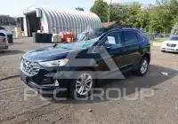 2020 Ford EDGE photo