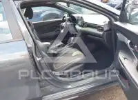 2020 Hyundai Veloster photo