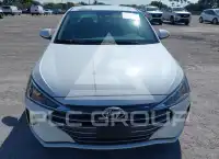 2020 Hyundai Elantra photo