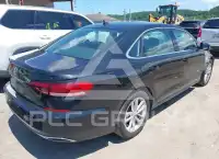 2020 Volkswagen Passat photo