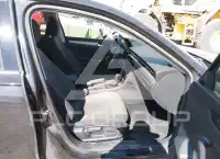 2020 Volkswagen Passat фото