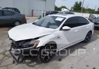 2020 Volkswagen Passat photo