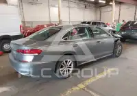 2020 Volkswagen Passat photo