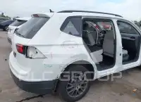 2020 Volkswagen Tiguan фото