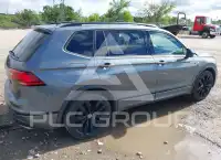 2020 Volkswagen Tiguan photo