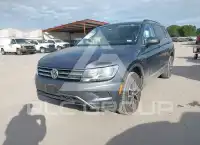 2020 Volkswagen Tiguan photo