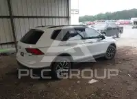 2020 Volkswagen Tiguan photo