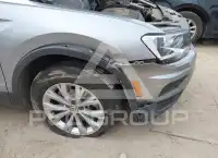 2020 Volkswagen Tiguan photo