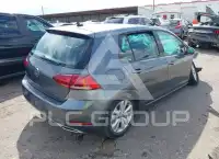 2020 Volkswagen GOLF photo