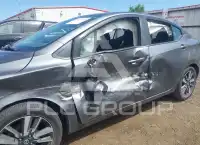 2021 Nissan VERSA фото