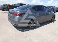 2021 Nissan VERSA photo