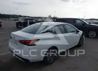 2021 Nissan VERSA фото