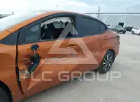 2021 Nissan VERSA фото