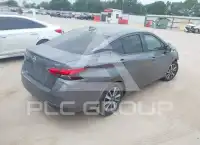 2021 Nissan VERSA фото