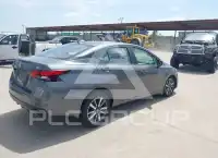 2021 Nissan VERSA photo