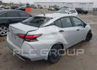 2021 Nissan VERSA фото